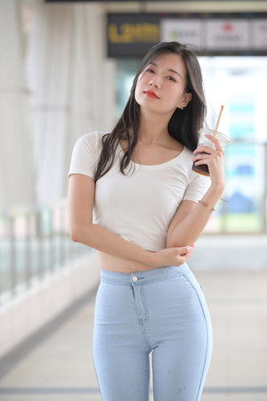 国产24小时在线播放免费高清